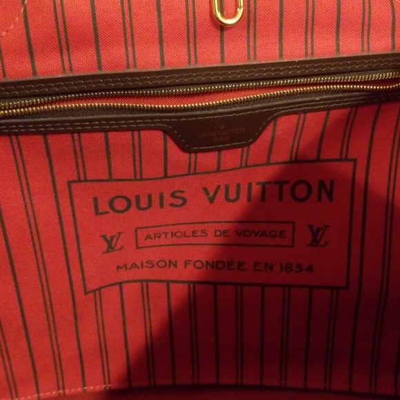 !!SOLD!! Pre-owned Louis Vuitton Neverfull MM - Picture 5 of 8